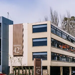 Motel 429, Hobart